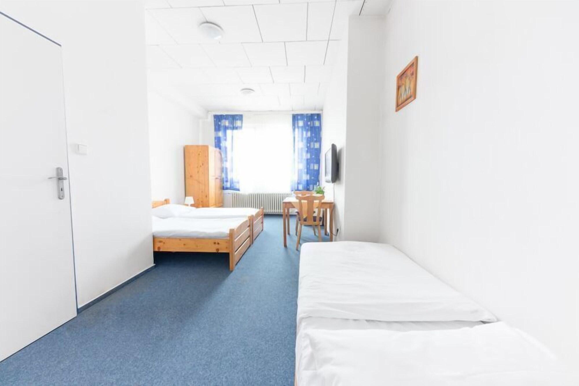 City Hostel Brno Модржице Экстерьер фото