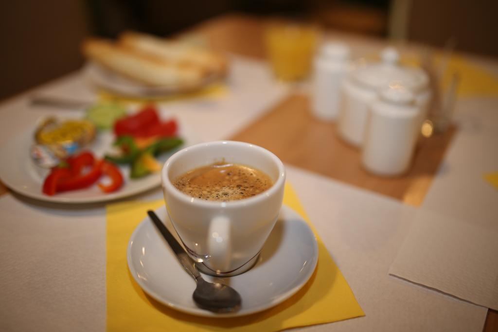 City Hostel Brno Модржице Экстерьер фото