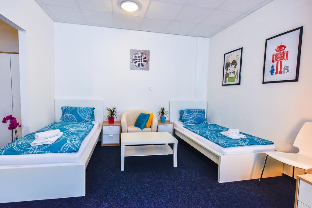City Hostel Brno Модржице Экстерьер фото
