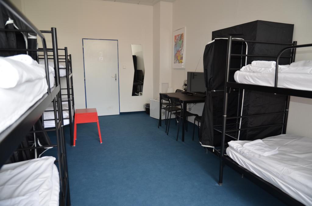 City Hostel Brno Модржице Экстерьер фото